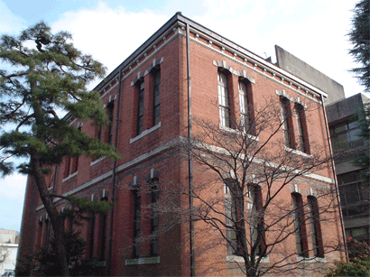 京都大学医学図書館第二書庫(旧解剖学教室標本室)改築